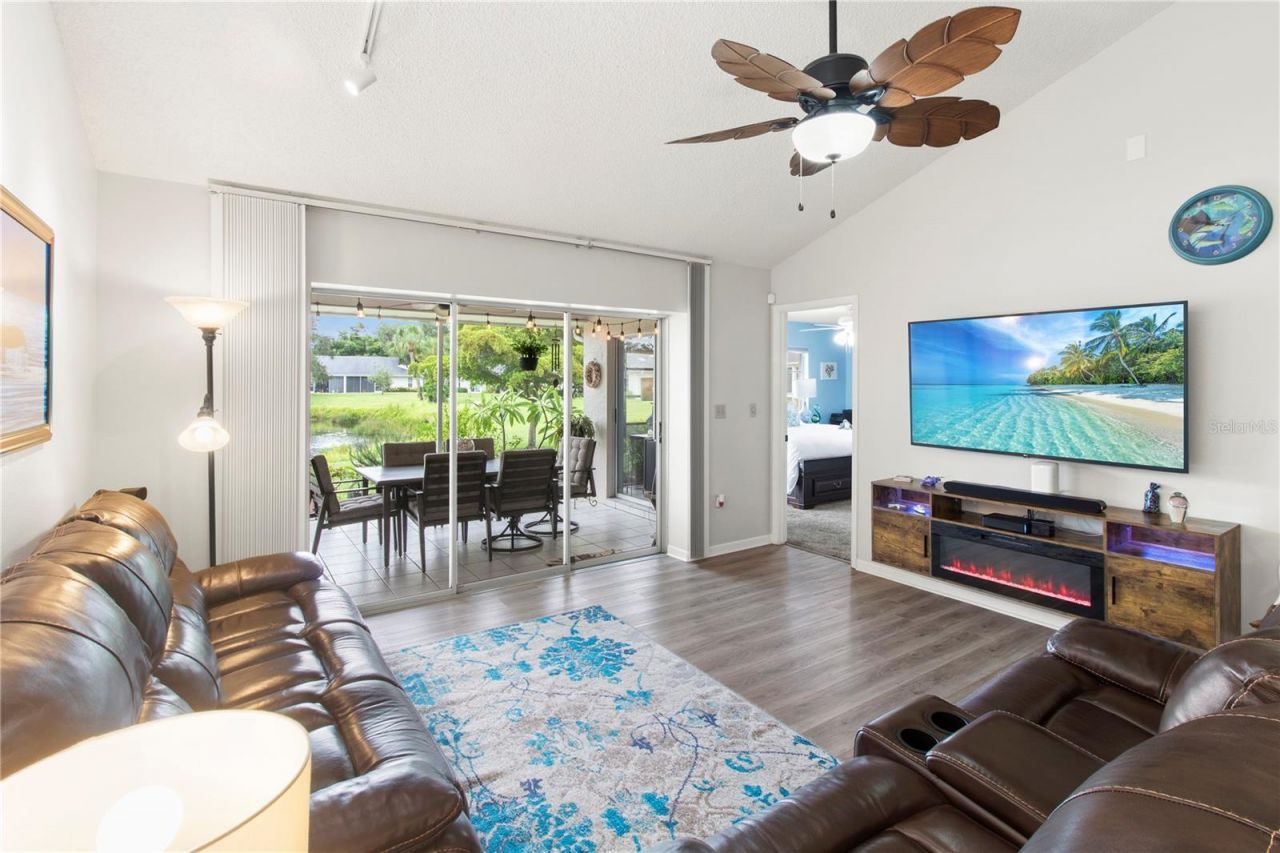 4136 Bowling Green Circle, Unit 23, Sarasota, FL 34233 Photo