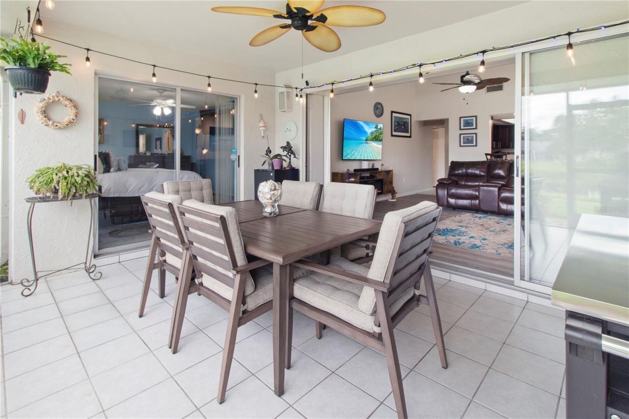 4136 Bowling Green Circle, Unit 23, Sarasota, FL 34233 Photo