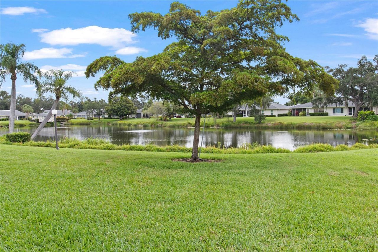 4136 Bowling Green Circle, Unit 23, Sarasota, FL 34233 Photo