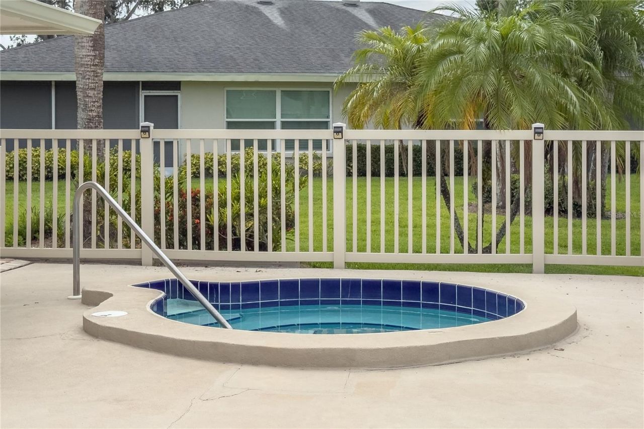 4136 Bowling Green Circle, Unit 23, Sarasota, FL 34233 Photo