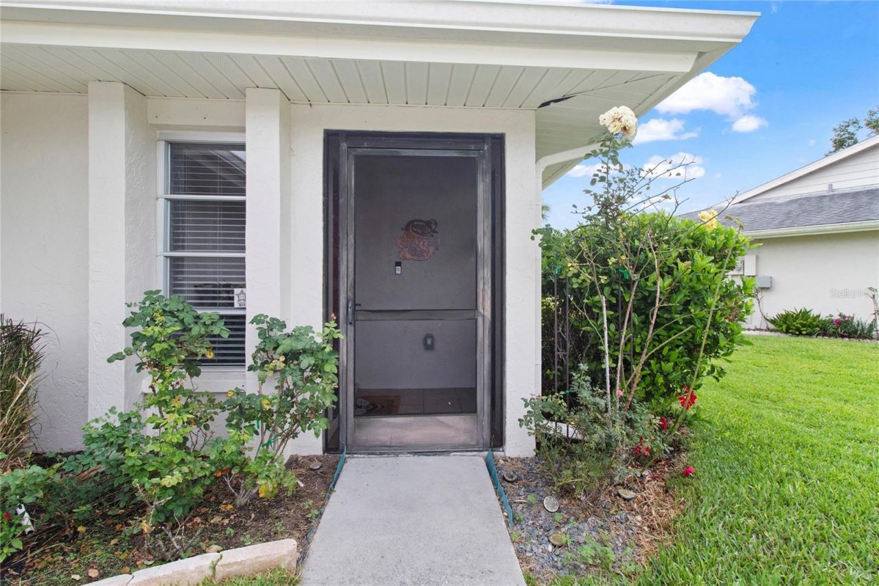 4136 Bowling Green Circle, Unit 23, Sarasota, FL 34233 Photo