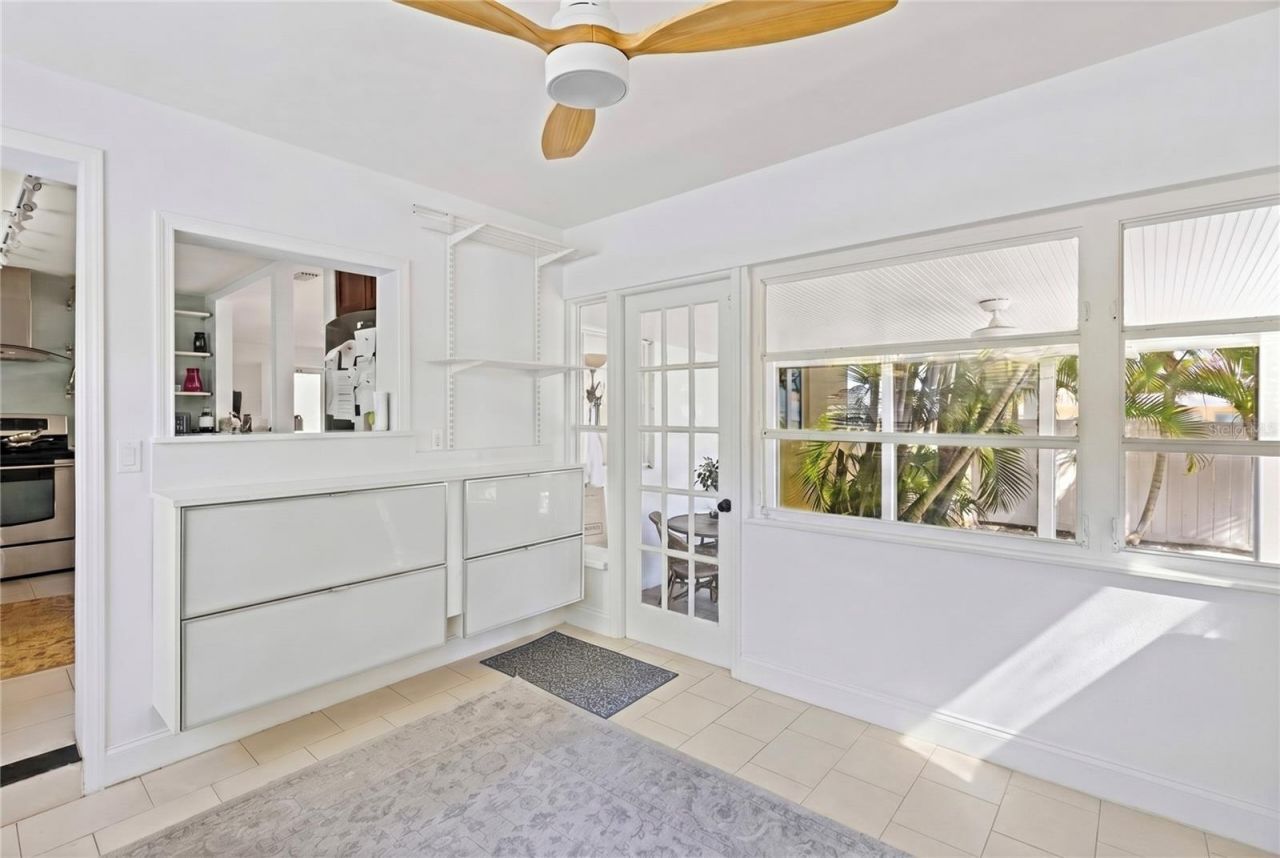 144 30th Avenue Ne, Saint Petersburg, FL 33704 Photo