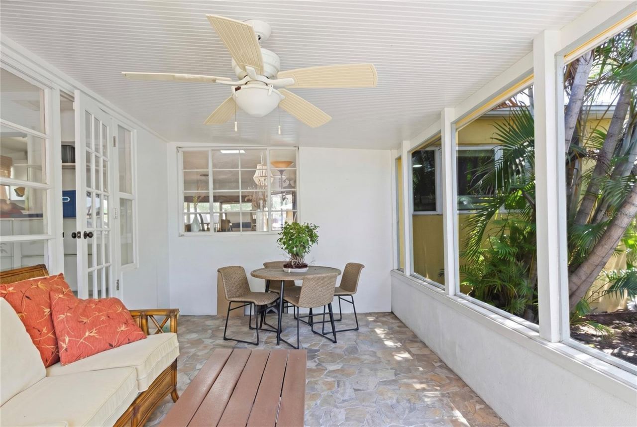 144 30th Avenue Ne, Saint Petersburg, FL 33704 Photo