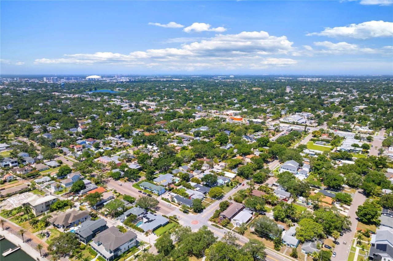 144 30th Avenue Ne, Saint Petersburg, FL 33704 Photo