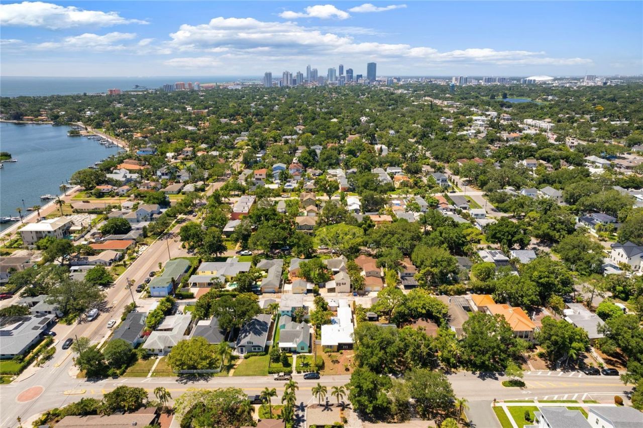 144 30th Avenue Ne, Saint Petersburg, FL 33704 Photo