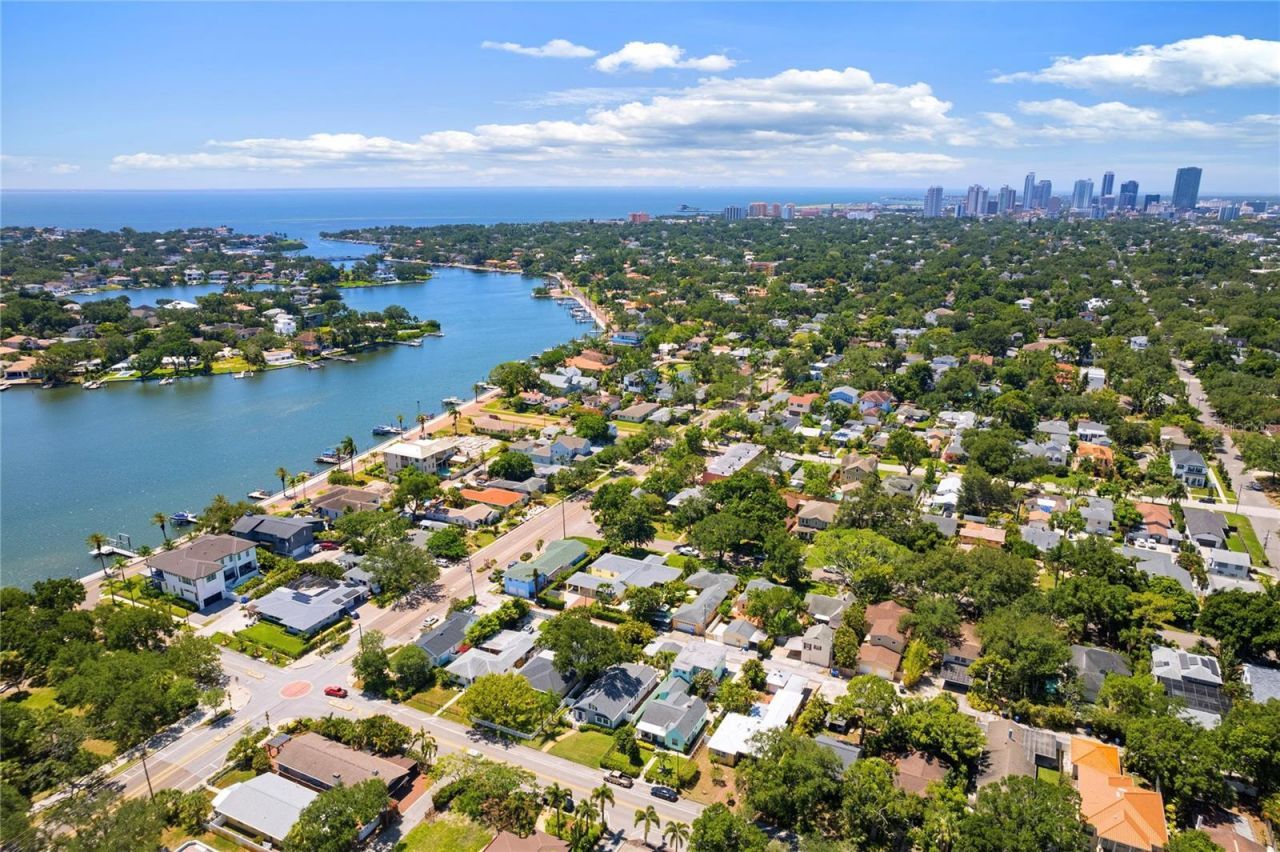 144 30th Avenue Ne, Saint Petersburg, FL 33704 Photo