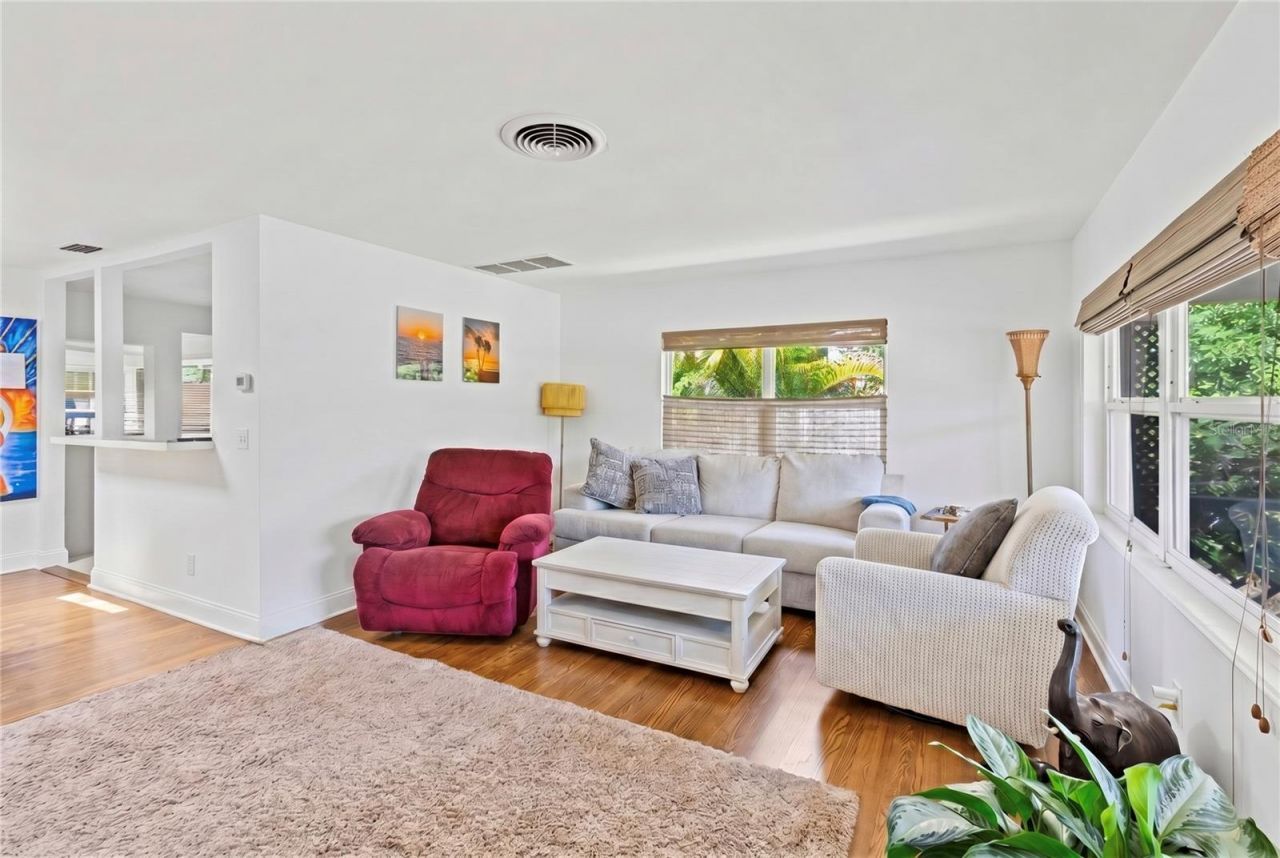 144 30th Avenue Ne, Saint Petersburg, FL 33704 Photo