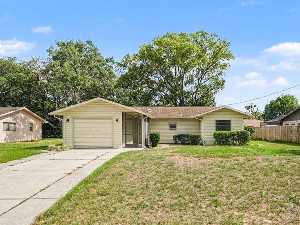 9038 BLACKSTONE STREET , SPRING HILL, FL 34608