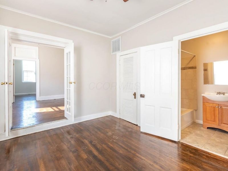 64 W Center Street , London, OH 43140 Photo 12