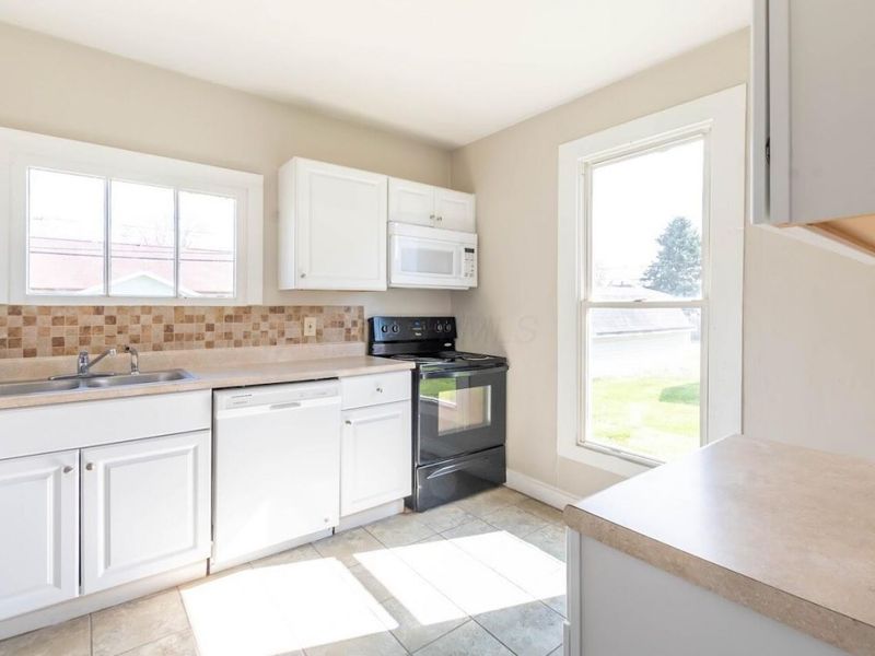 64 W Center Street , London, OH 43140 Photo 14