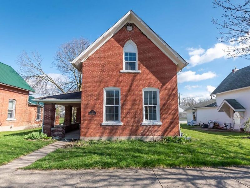 64 W Center Street , London, OH 43140 Photo 2