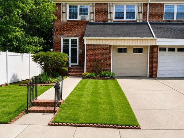12508 Defoe Street, Springfield Gardens, NY 11413