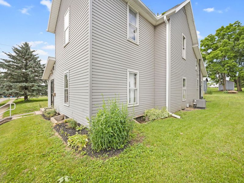 109 N Springhill Street, Bellefontaine, OH 43311 Photo 11