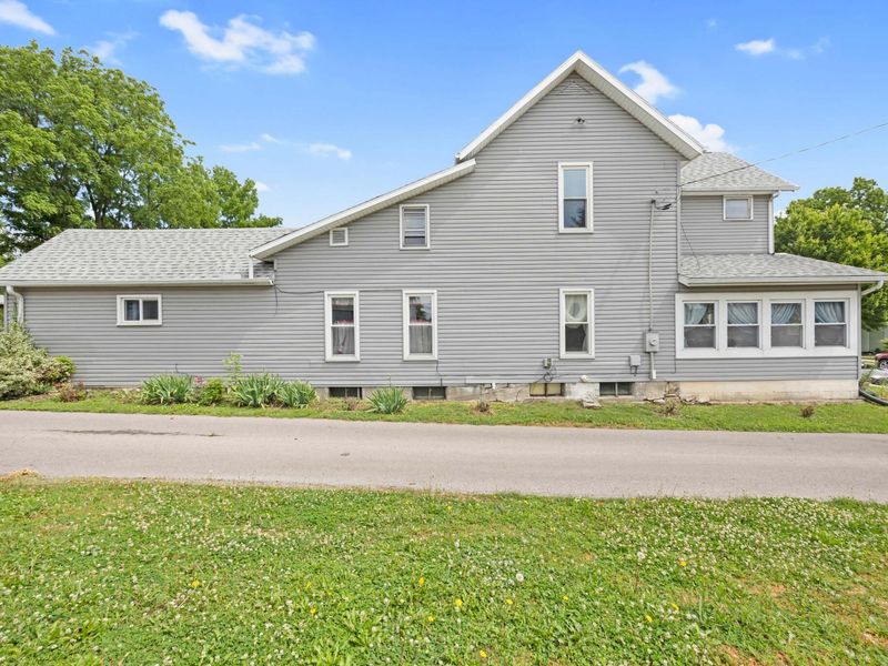 109 N Springhill Street, Bellefontaine, OH 43311 Photo 3
