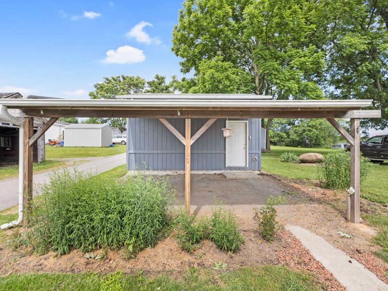 109 N Springhill Street, Bellefontaine, OH 43311 Photo 6