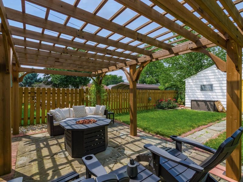 350 E Jenkins Avenue , Columbus, OH 43207 Photo 38