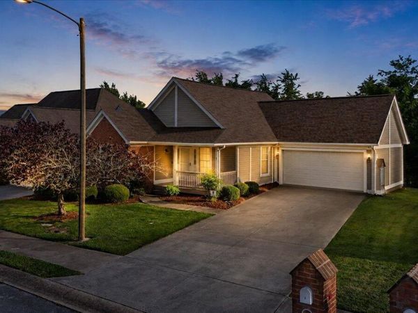 8 Willow Tree Court, Johnson City, TN 37604
