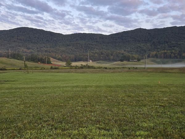 136 B & B Drive, Speedwell, TN 37870