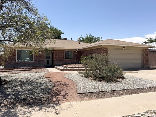 6205 Vista Montano Street NW, Albuquerque, NM 87120
