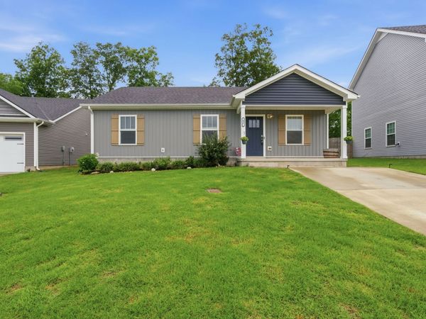 486 Mattingly Dr , Clarksville, TN 37042