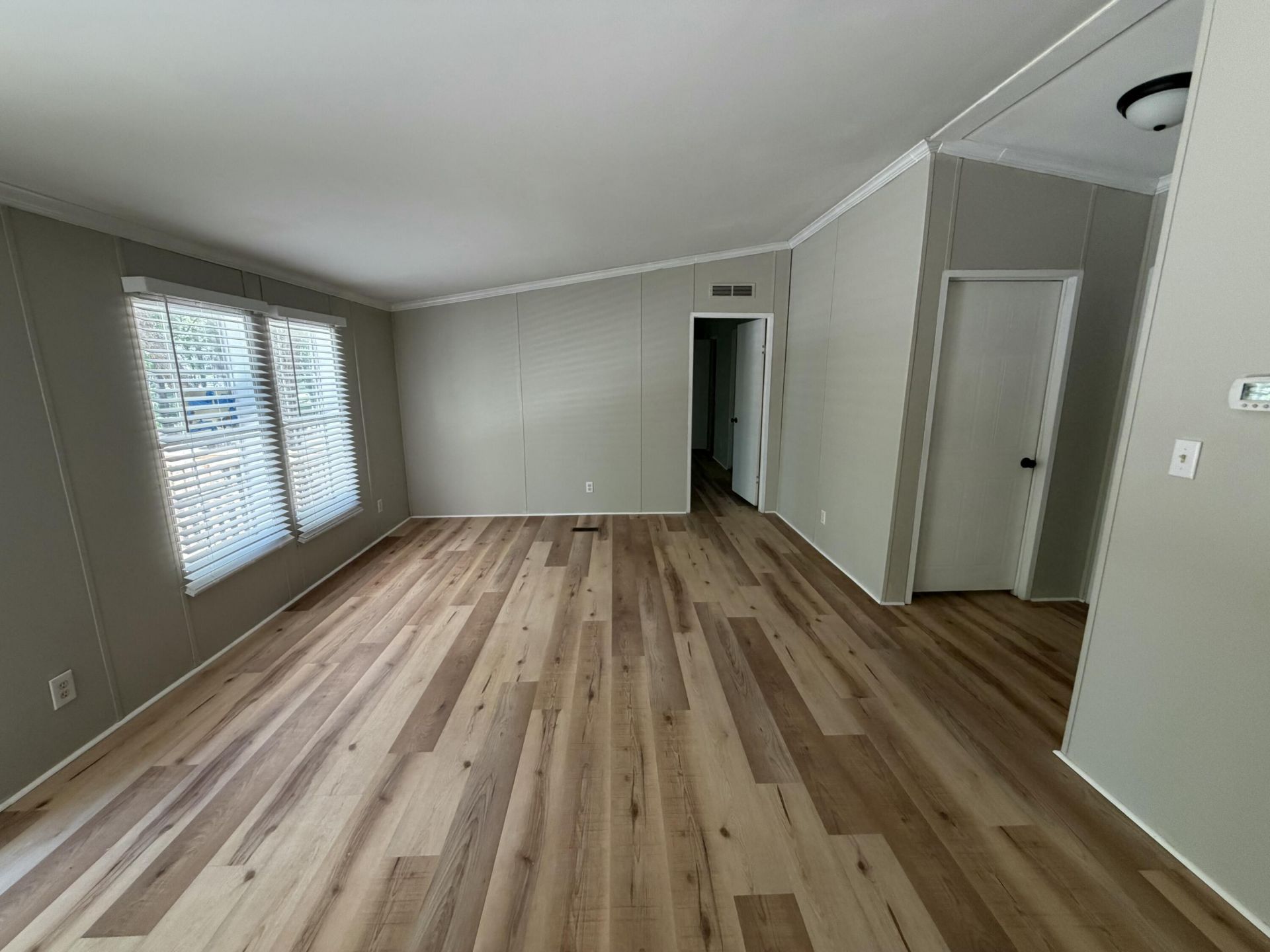 189 Barons Road Photo 9