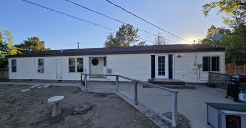 3900 Puffin Street, Reno, NV 89508 Photo