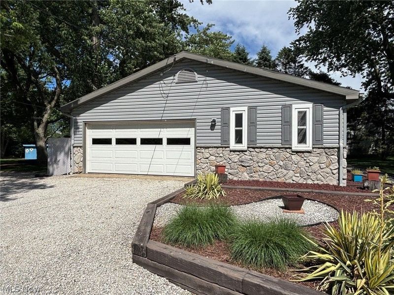 1961 Killian Road , Akron, OH 44312 Photo 3
