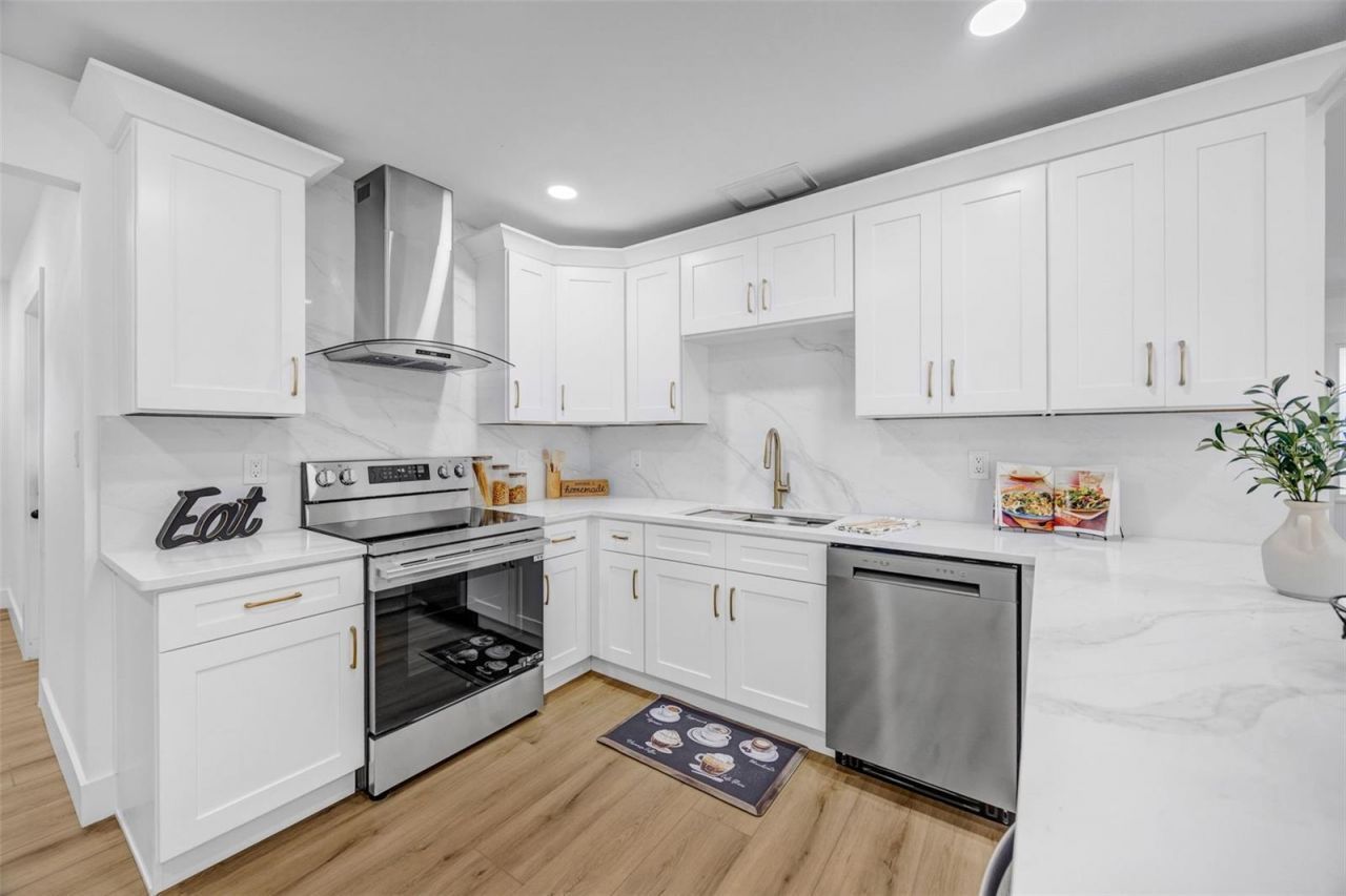 22369 Southshore Drive, Land O Lakes, FL 34639 Photo