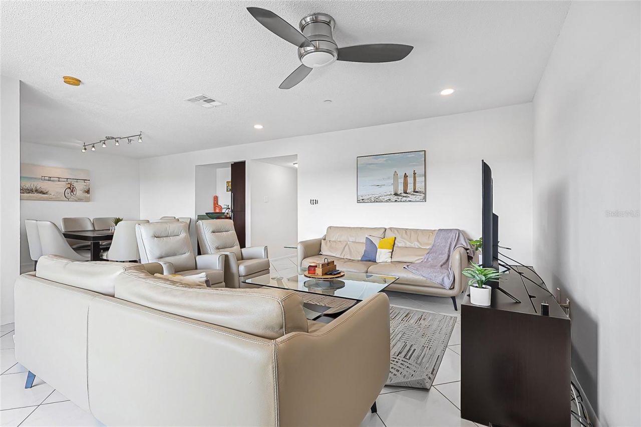 2780 N Riverside Drive , Unit 502, Tampa, FL 33602 Photo