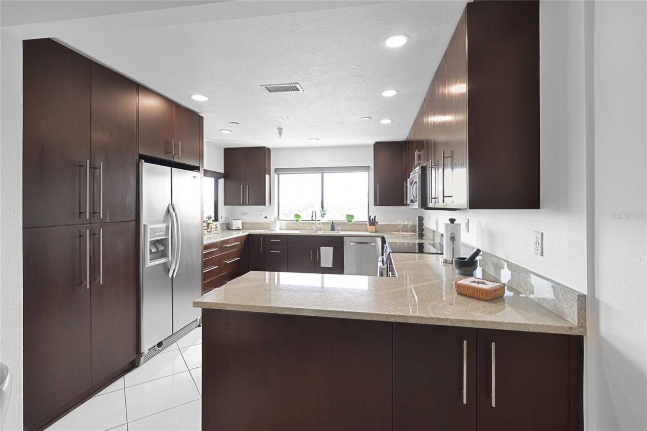 2780 N Riverside Drive , Unit 502, Tampa, FL 33602 Photo
