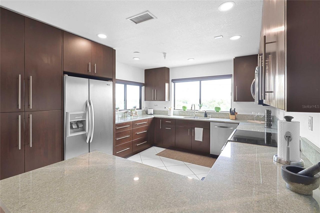 2780 N Riverside Drive , Unit 502, Tampa, FL 33602 Photo