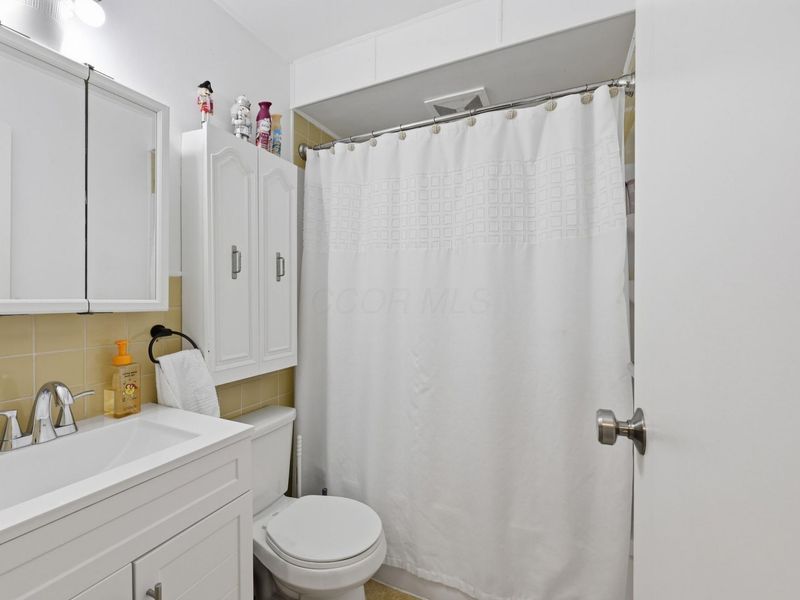 429 Whitmore Avenue , Marion, OH 43302 Photo 6