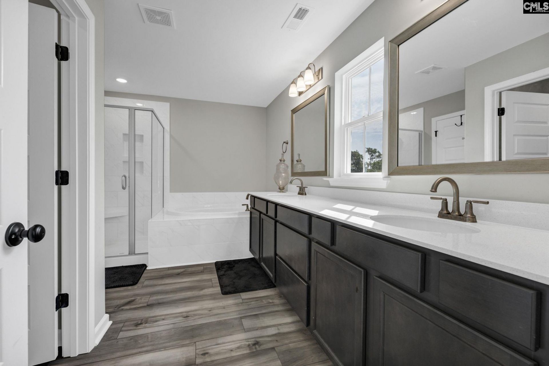 438 Gatesbrook Drive  Photo 33