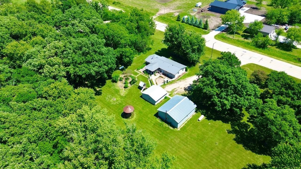 1947 Underwood Avenue, Charles City, IA 50616 Main Photo