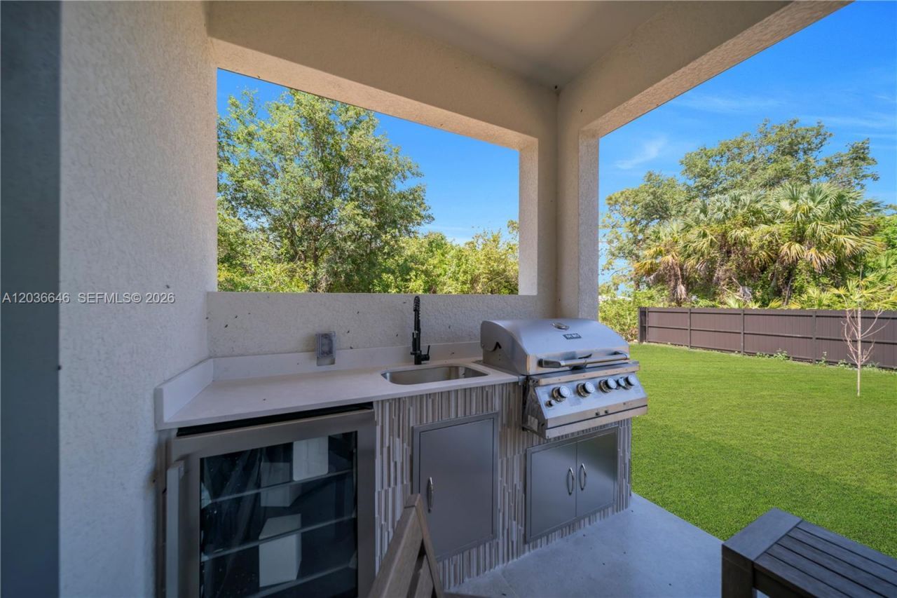 5035 Spinnaker Rd , La Belle, FL 33935 Photo