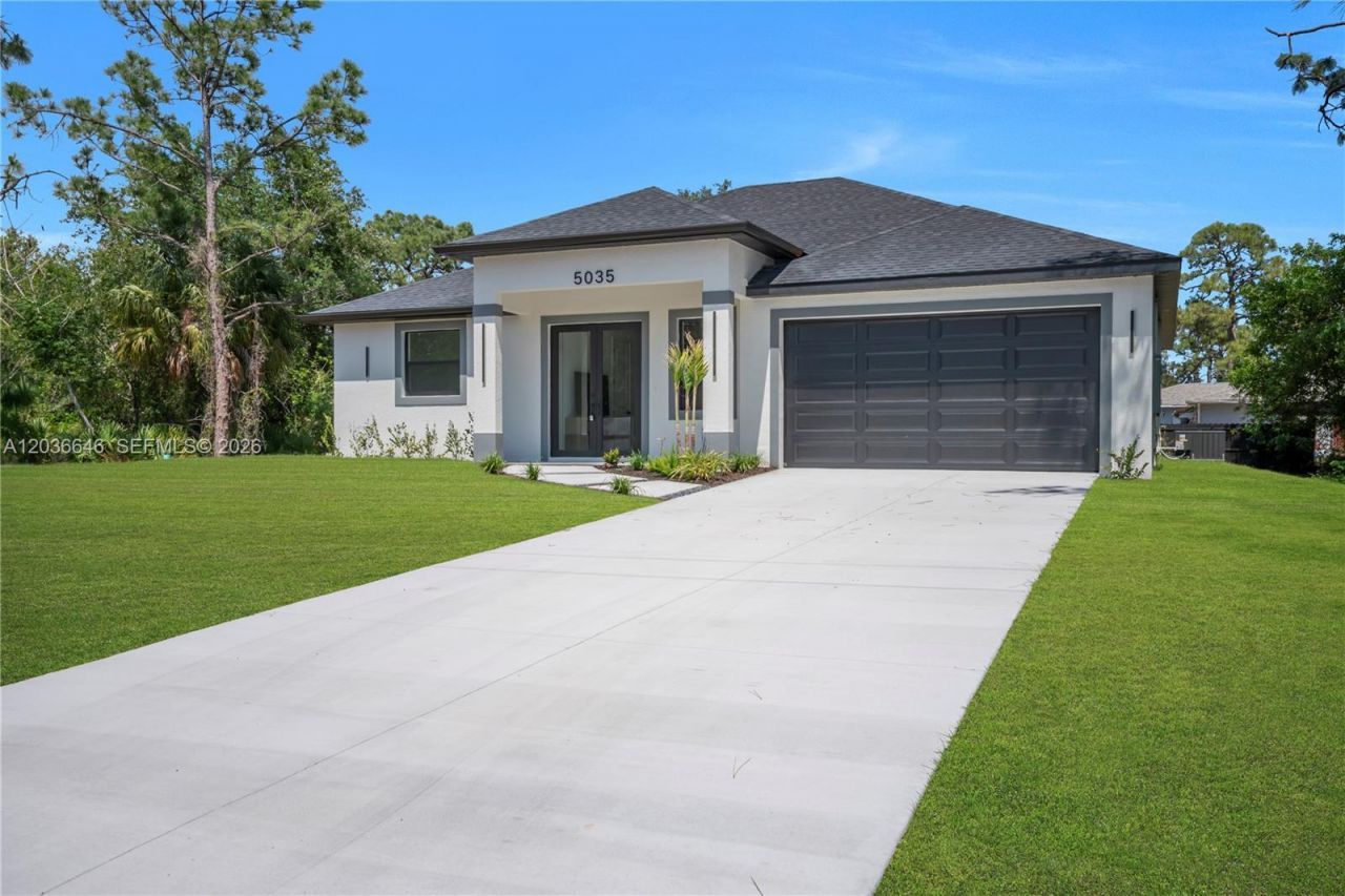 5035 Spinnaker Rd , La Belle, FL 33935 Photo