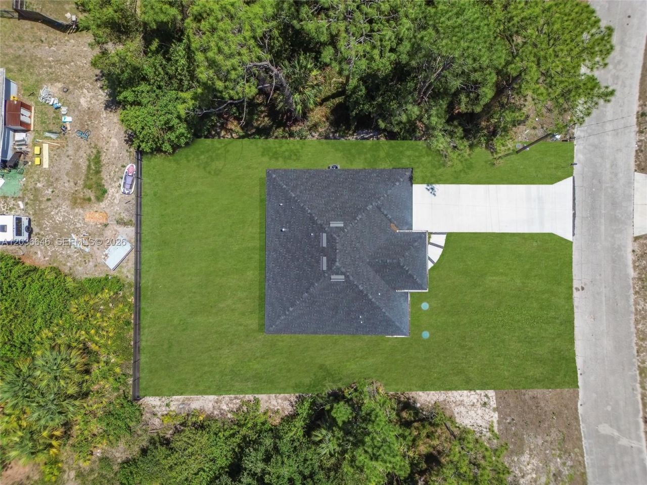 5035 Spinnaker Rd , La Belle, FL 33935 Photo