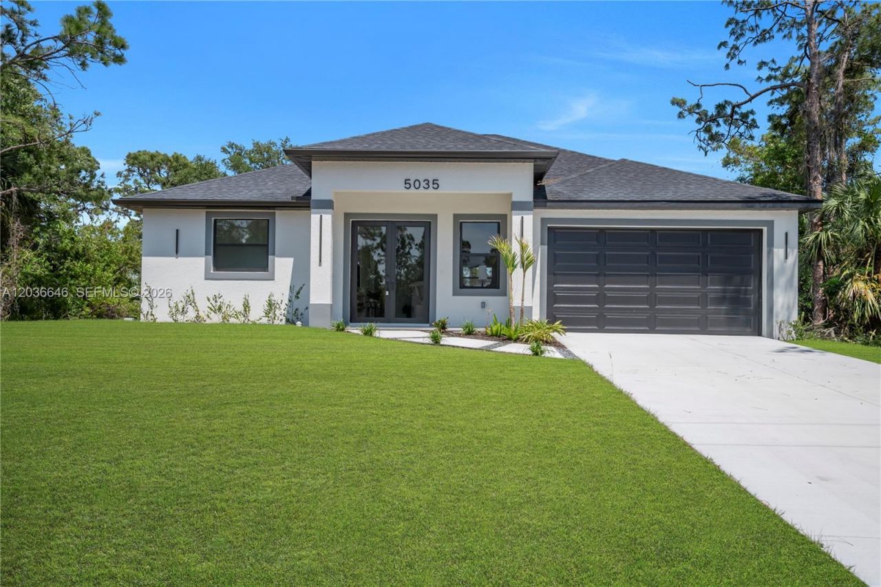 5035 Spinnaker Rd , La Belle, FL 33935 Photo