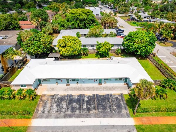 4008 NW 5th Ave , Oakland Park, FL 33309