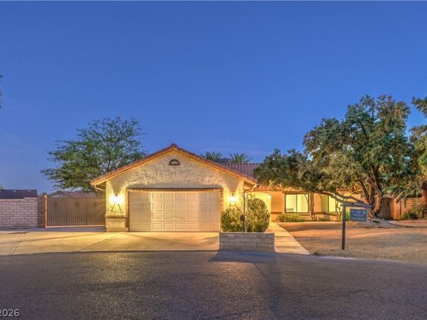 5325 N El Capitan Way, Las Vegas, NV 89149