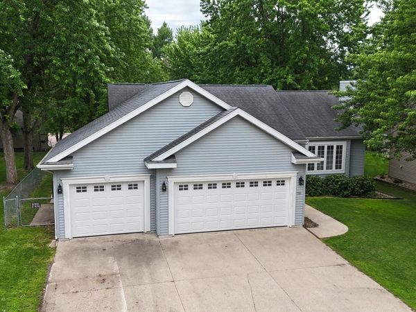 101 24th Street , Spirit Lake, IA 51360