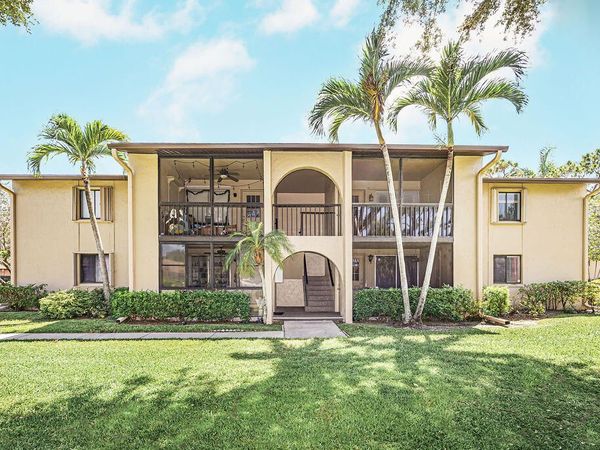 539 Shady Pine Way, Unit B2, Greenacres, FL 33415