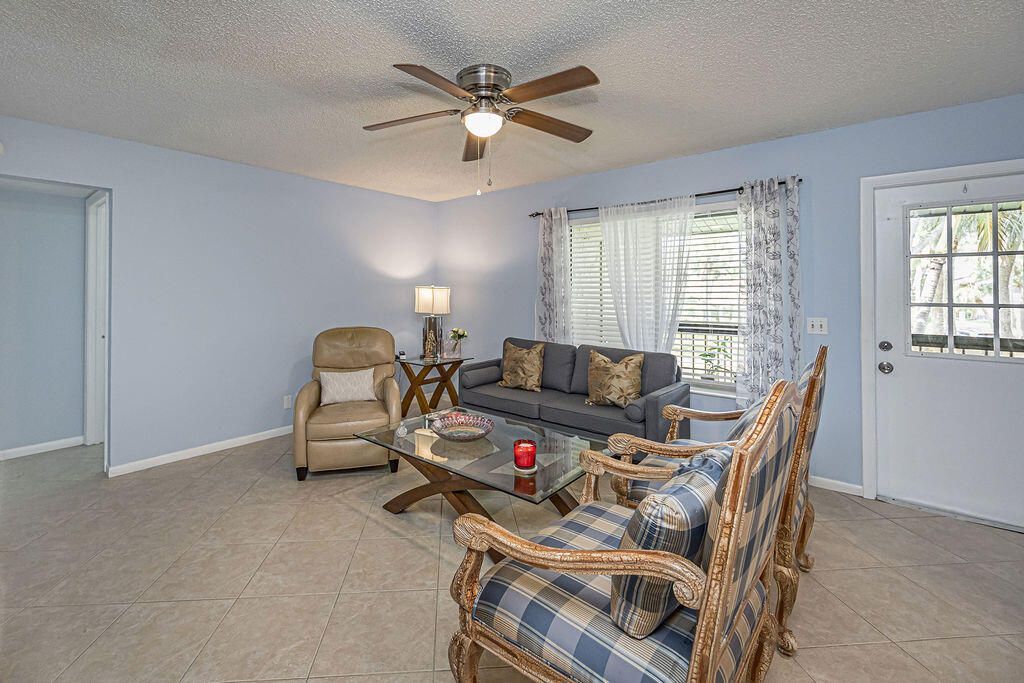 539 Shady Pine Way, Unit B2, Greenacres, FL 33415 Photo