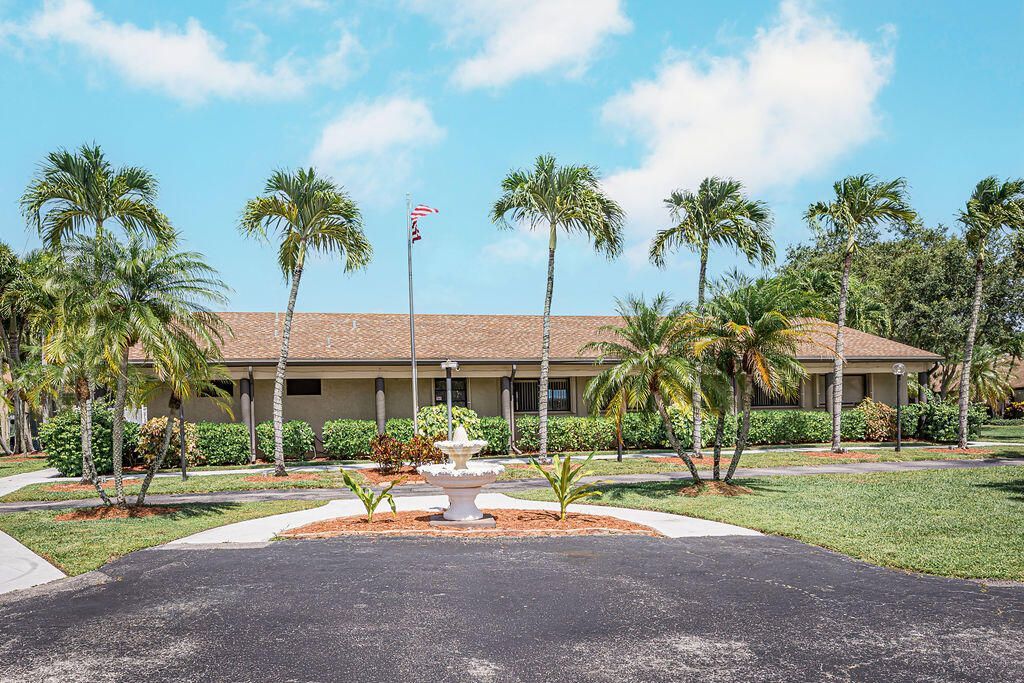 539 Shady Pine Way, Unit B2, Greenacres, FL 33415 Photo
