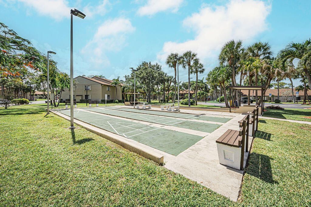539 Shady Pine Way, Unit B2, Greenacres, FL 33415 Photo
