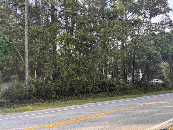 4768 Soundside Dr, Gulf Breeze, FL 32563