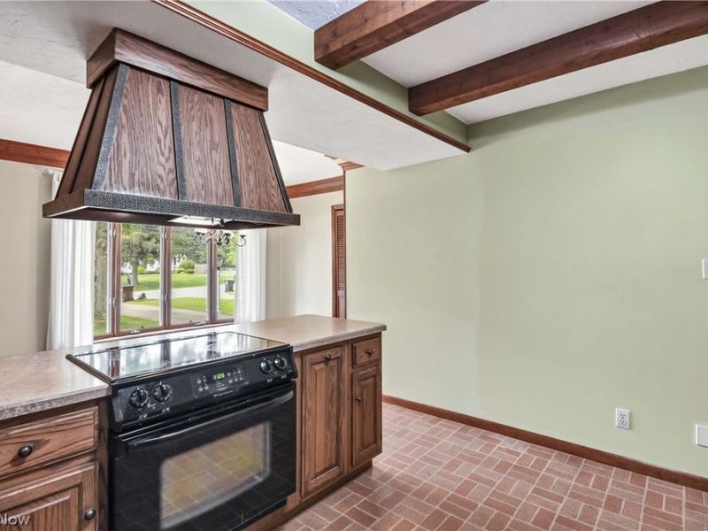 5884 Akins Road , North Royalton, OH 44133 Photo 13