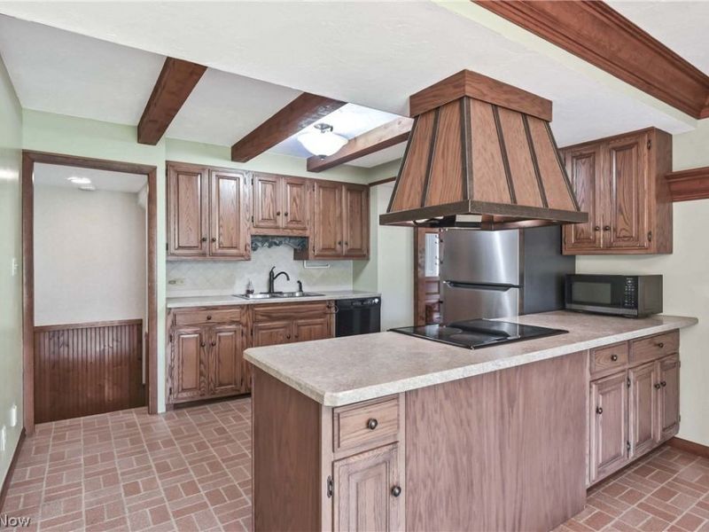 5884 Akins Road , North Royalton, OH 44133 Photo 15