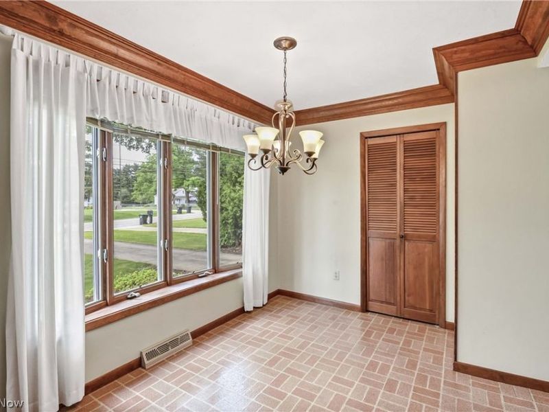5884 Akins Road , North Royalton, OH 44133 Photo 17