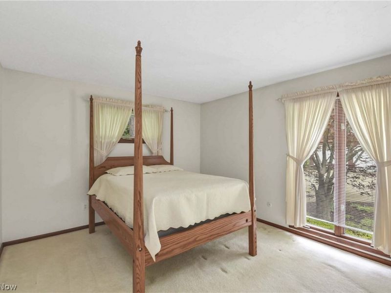 5884 Akins Road , North Royalton, OH 44133 Photo 18